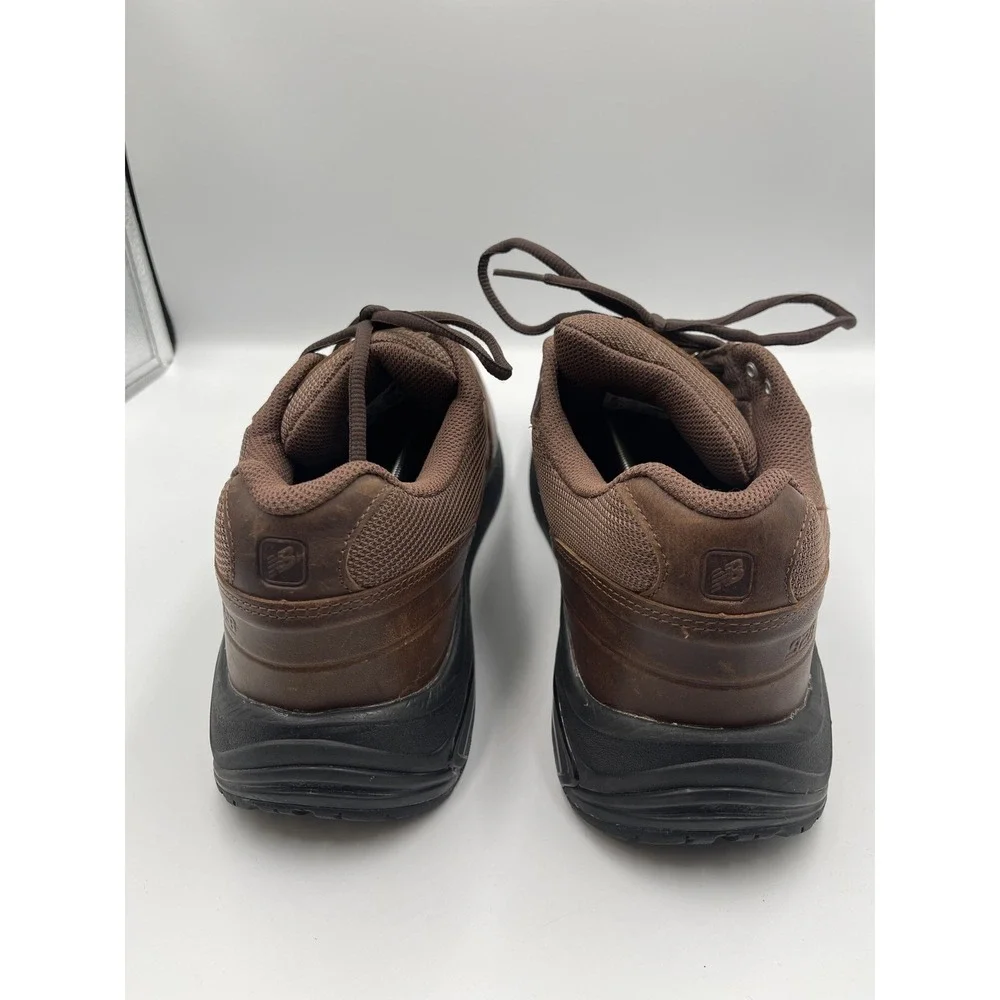 New Balance mens leather